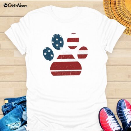 Patriotic Dog Paw T-Shirt – American Flag Design for Proud Dog Lovers